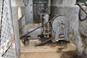 Ligne Maginot - MOLVANGE - A9 - (Ouvrage d'artillerie) - Bloc 4
Le mécanisme du monte-charges