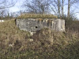 Ligne Maginot - AB7-B - BRANDSTUDEN  5 - (Blockhaus pour arme infanterie) - La façade arrière du blockhaus remblayée