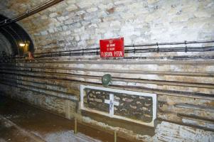 Ligne Maginot - FERMONT - A2 - (Ouvrage d'artillerie) - La tombe provisoire du soldat Piton dans la gare D
Le soldat Florian Piton fut exhumé en 1946 et rendu à sa famille