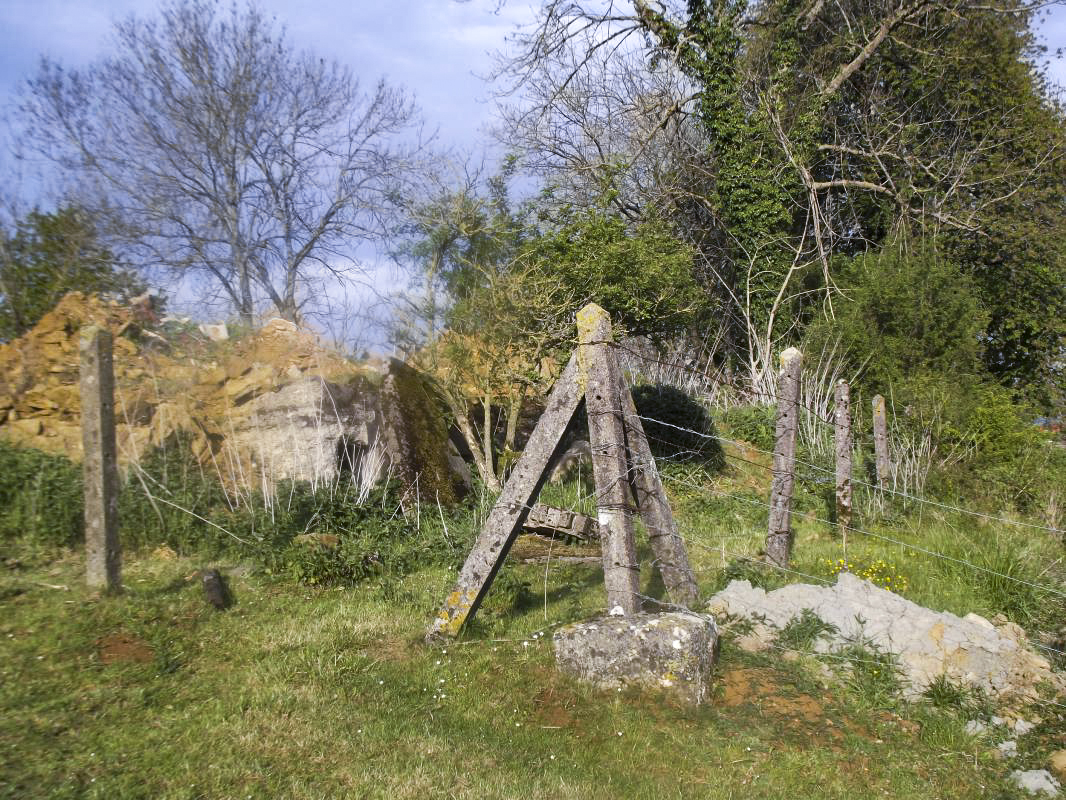 Ligne Maginot - MONTLIBERT - (Casernement) - La barrière d'origine 