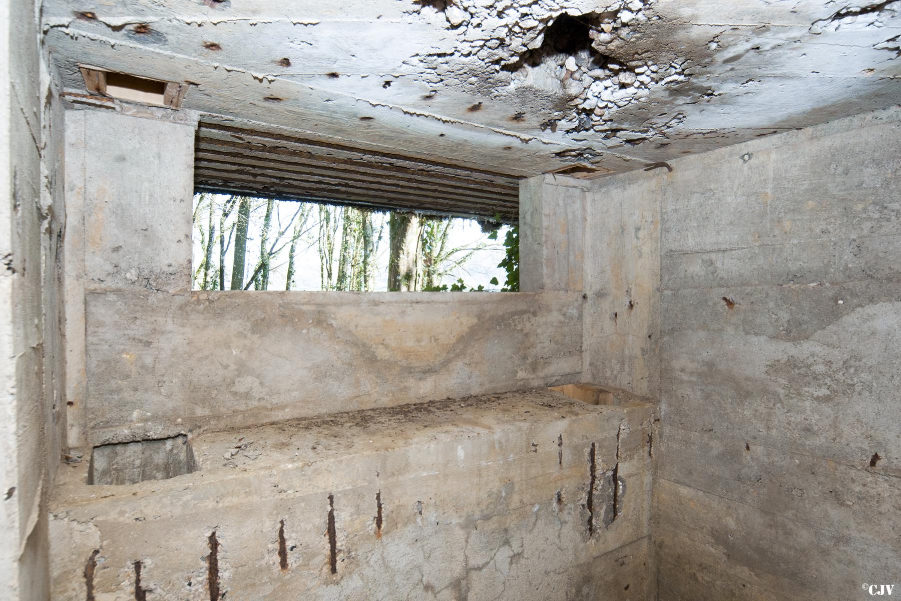 Ligne Maginot - G21 - (Blockhaus lourd type STG / STG-FCR - Simple) - Le creneau frontal vu de l'interieur