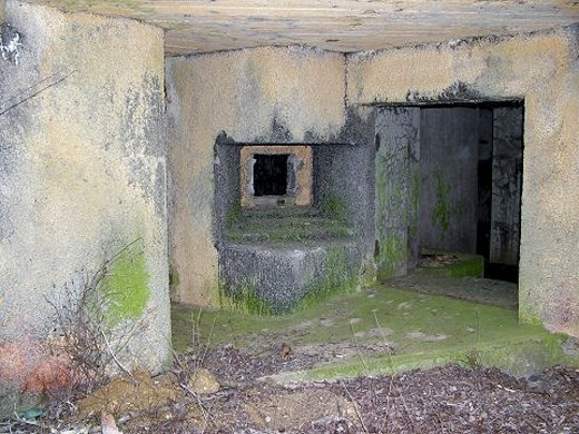 Ligne Maginot - MB221 - (Blockhaus pour canon) - L'entrée