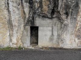 Ligne Maginot - Chambre de coupure du COL de la TORRE - Vue de la façade extérieure