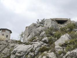 Ligne Maginot - CIME DES CABANELLES - (Observatoire d'artillerie) - Situation de l'observatoire par rapport à la tour.