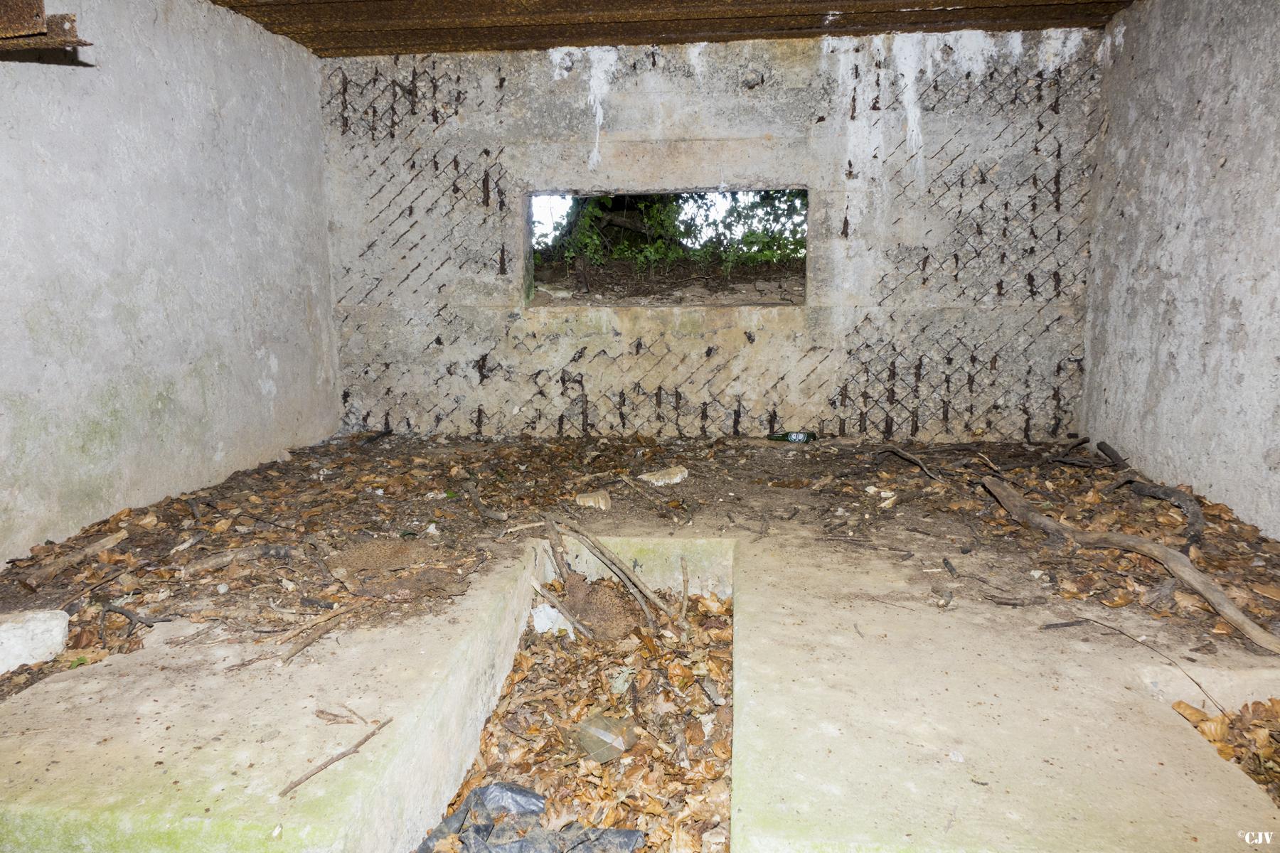 Ligne Maginot - UBERNIED 8 - (Blockhaus pour canon) - L'intérieur