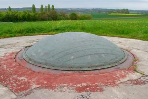 Ligne Maginot - SCHOENENBOURG - (Ouvrage d'artillerie) - Bloc 4
Tourelle de 75 éclipsée