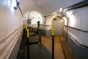 Ligne Maginot - SCHOENENBOURG - (Ouvrage d'artillerie) - Bloc 6
Entrée du bloc à droite