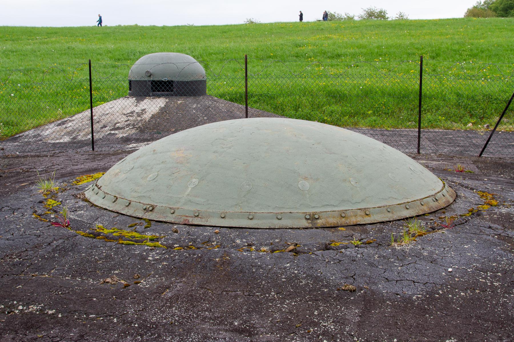 Ligne Maginot - SCHOENENBOURG - (Ouvrage d'artillerie) - Bloc 3
Tourelle 75 éclipsée et cloche GFM