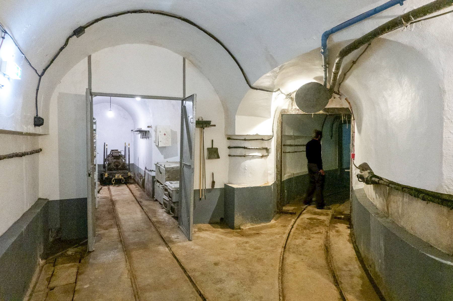 Ligne Maginot - SCHOENENBOURG - (Ouvrage d'artillerie) - Bloc 2
Entrée et terminus de la galerie principale