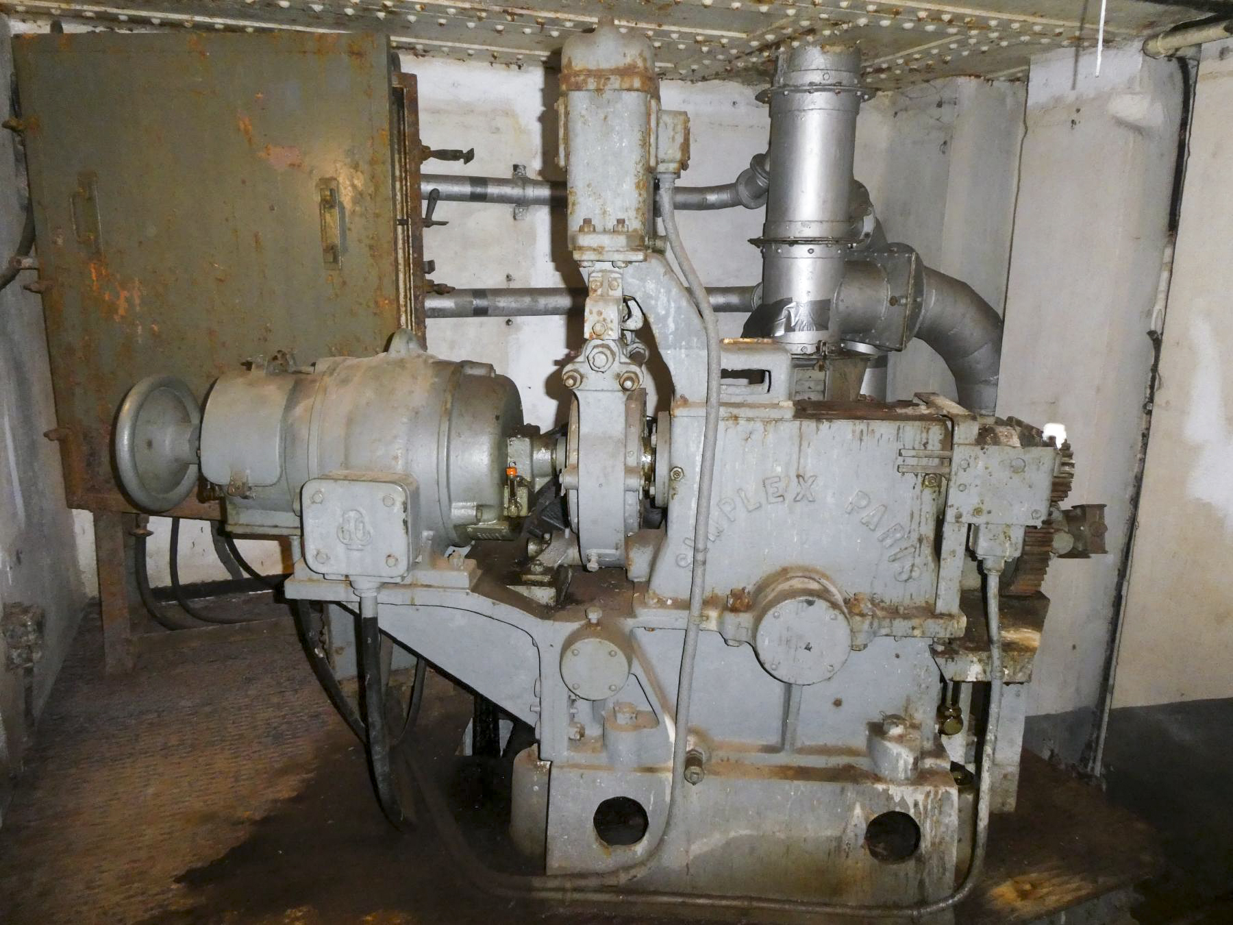 Ligne Maginot - SCHOENENBOURG - (Ouvrage d'artillerie) - Bloc 5
Moteur de l'ascenseur