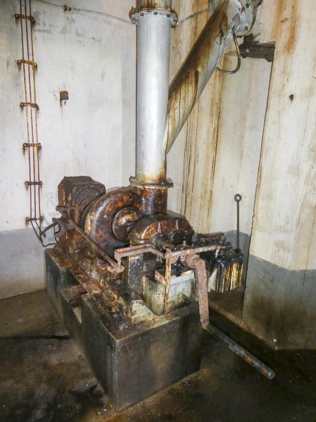 Ligne Maginot - SCHOENENBOURG - (Ouvrage d'artillerie) - Bloc 4
Système de ventilation