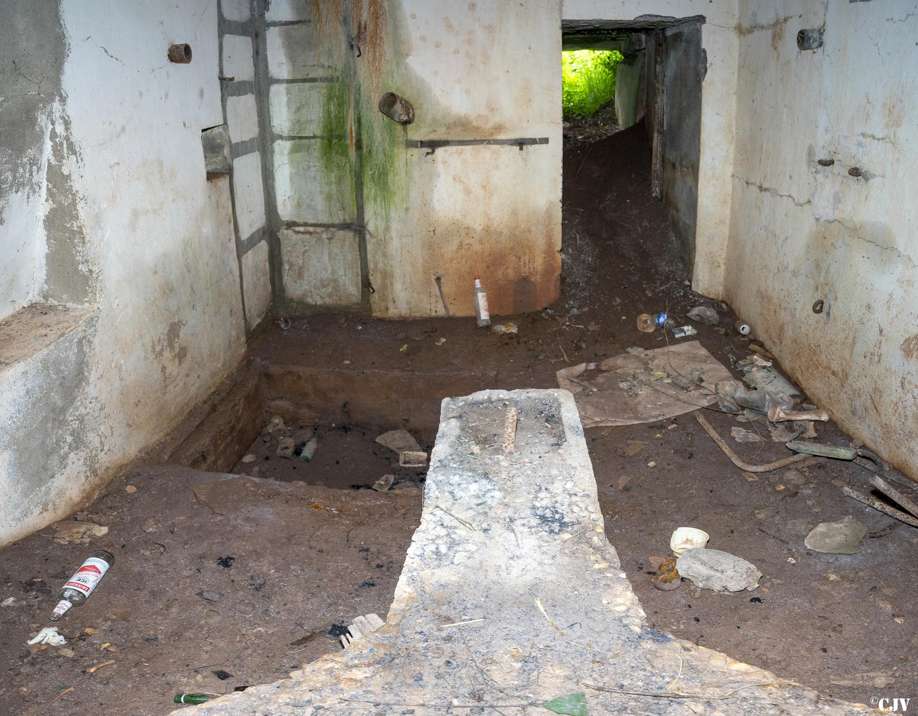 Ligne Maginot - M13B - KNOPP 2 - (Blockhaus pour arme infanterie) - L'intérieur de la chambre de tir