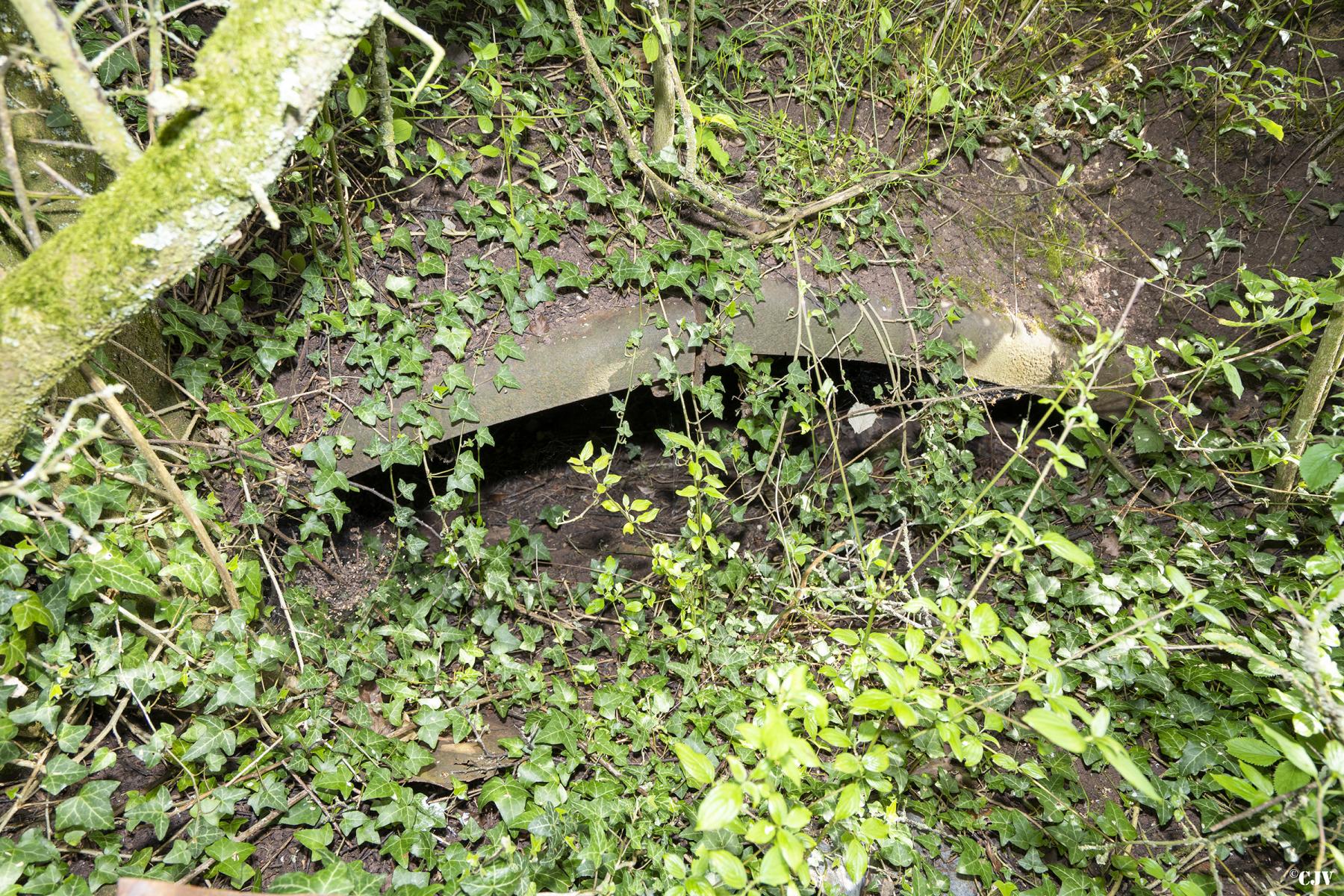 Ligne Maginot - KNOPP 4 - (Blockhaus pour canon) - La façade avec le créneau a disparu