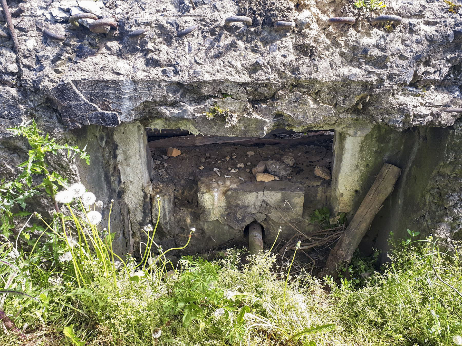 Ligne Maginot - TRAMBACH - (Blockhaus pour arme infanterie) - Vue interne du créneau