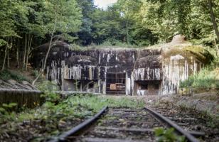 Ligne Maginot - KOBENBUSCH  - A13 - (Ouvrage d'artillerie) - Entrée des munitions vue depuis la voie de 60
