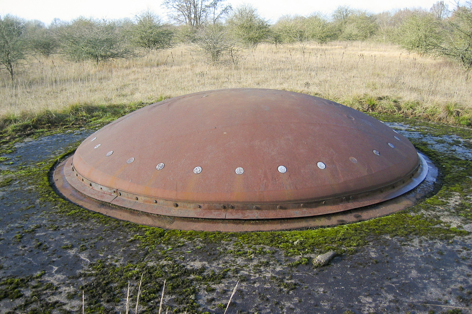 Ligne Maginot - ROCHONVILLERS - A8 - (Ouvrage d'artillerie) - Bloc 2
Tourelle 75 Mle 33 en position éclipsée