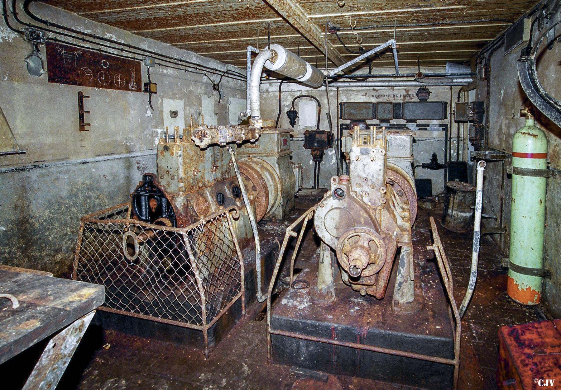 Ligne Maginot - OBERHEIDE - A14 - (Ouvrage d'infanterie) - L'usine électrique, moteurs BAUDOUIN type DB3