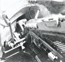 Ligne Maginot - Tourelle modèle 1932 pour deux mortiers de 81 mm - Hackenberg bloc 10
Chambre de tir
Détail culasse et système de chargement - sécurité