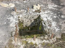 Ligne Maginot - REBBERG 1 - (Observatoire d'artillerie) -  L'une des deux positions d'observation, démunie de sa plaque de blindage.