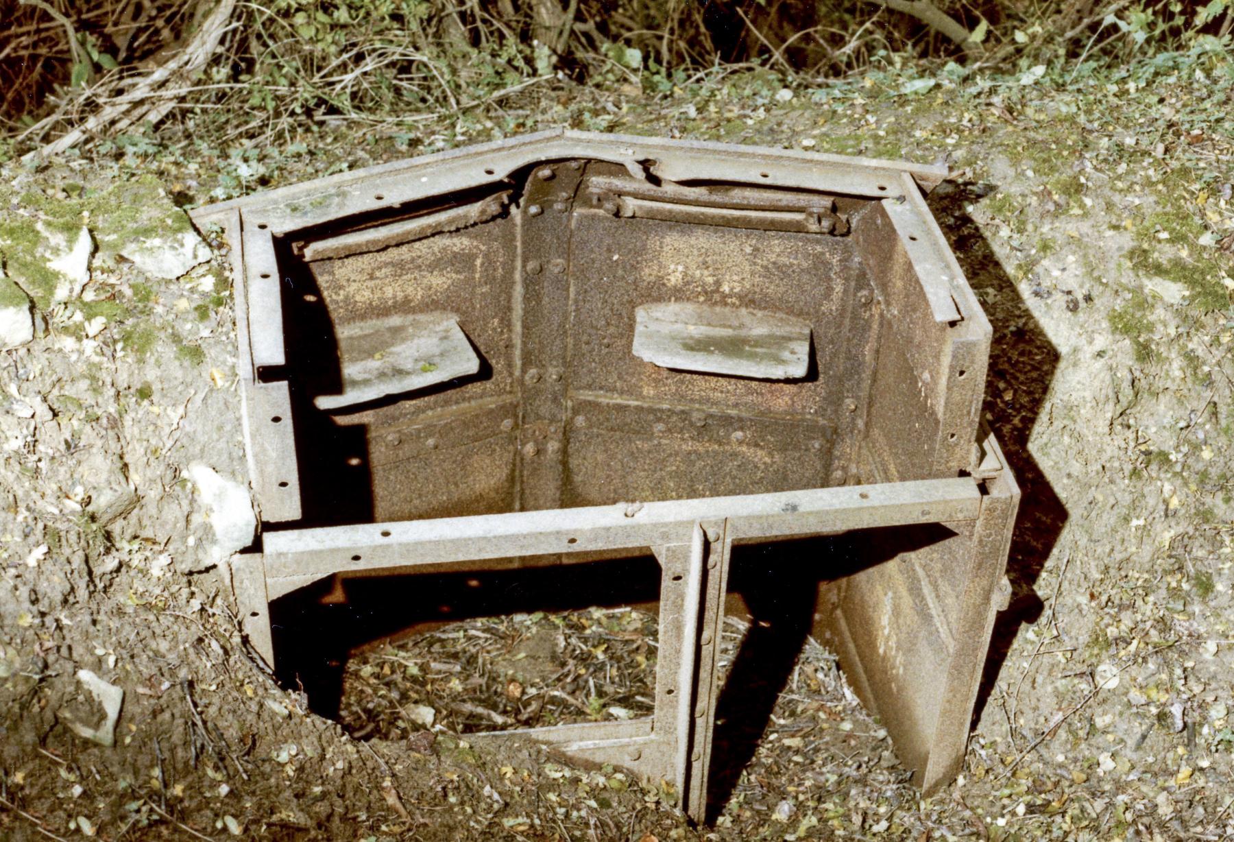 Ligne Maginot - 15L - (Observatoire indéterminé) - Cette photo d'une guerite OD90 est pris sur 'Les Champs de Pierres'. Il peut s'agir de cette observatoire