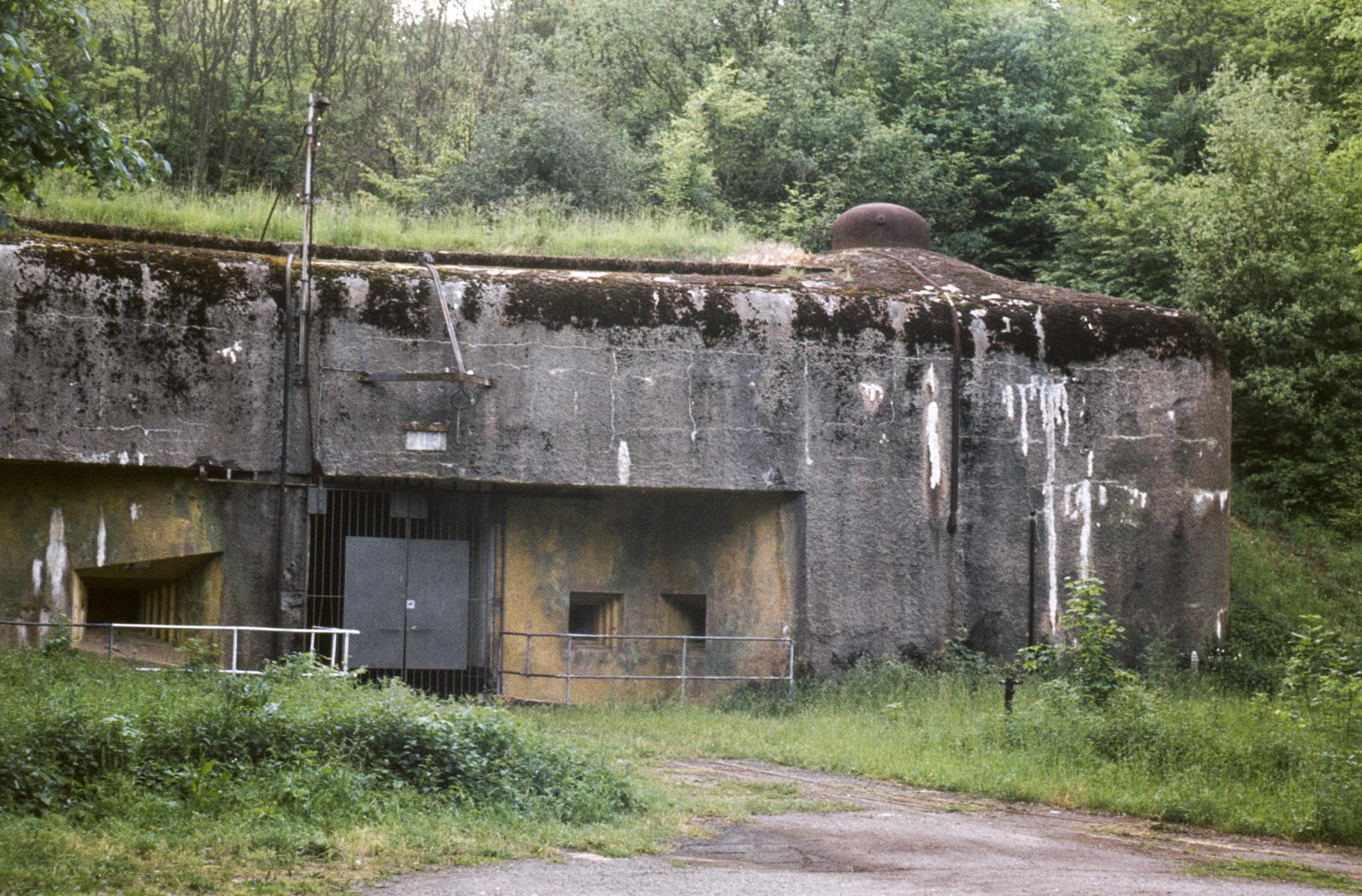 Ligne Maginot - ROCHONVILLERS - A8 - (Ouvrage d'artillerie) - Entrée munitions
Avant la modernisation en PC de Guerre