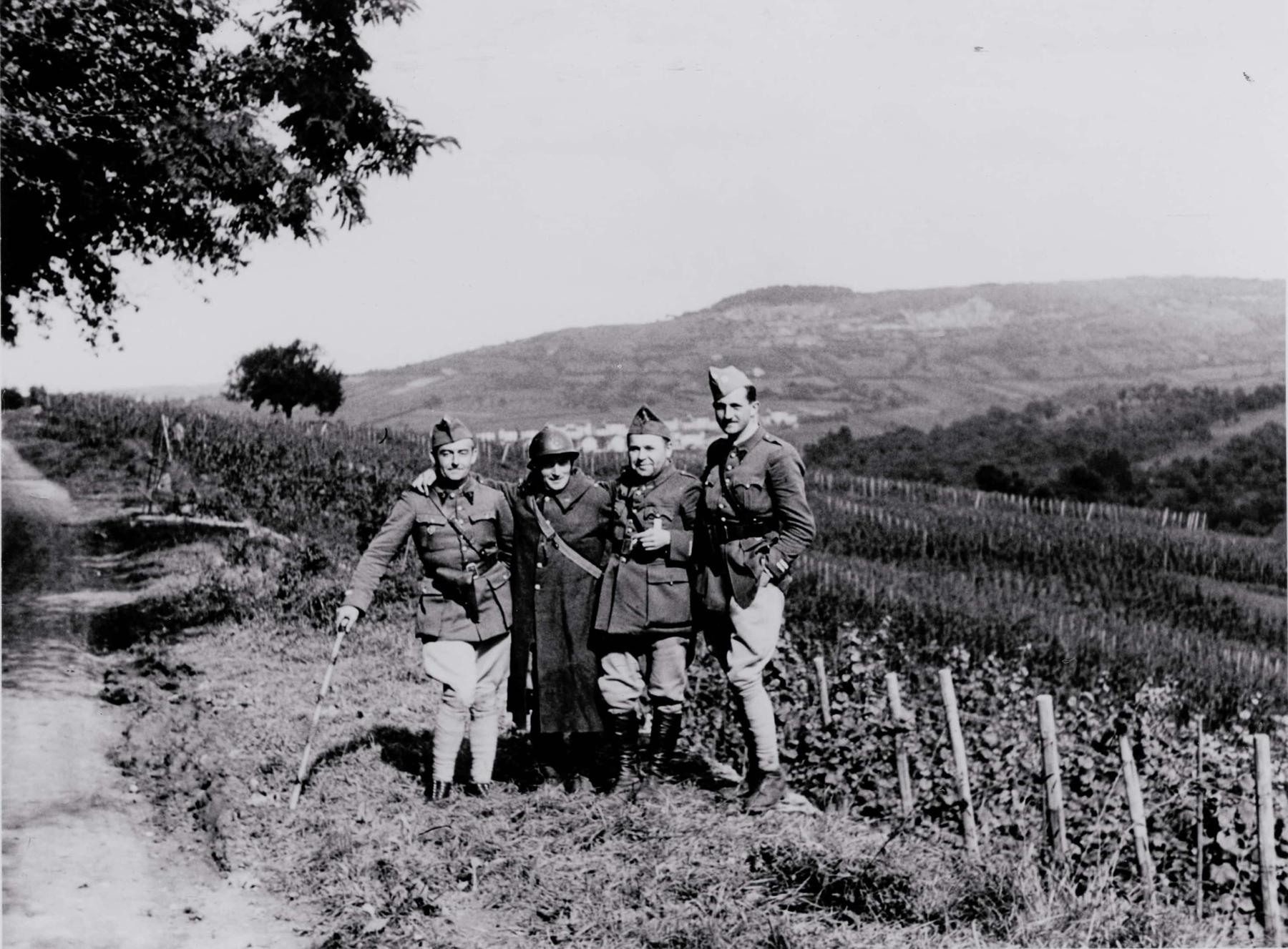 Ligne Maginot - STROMBERG - (PC) - A proximité de la position du Stromberg en septembre 1939
Lts Sauvergrain, ?, Back, Varley  du 168 ° RIF