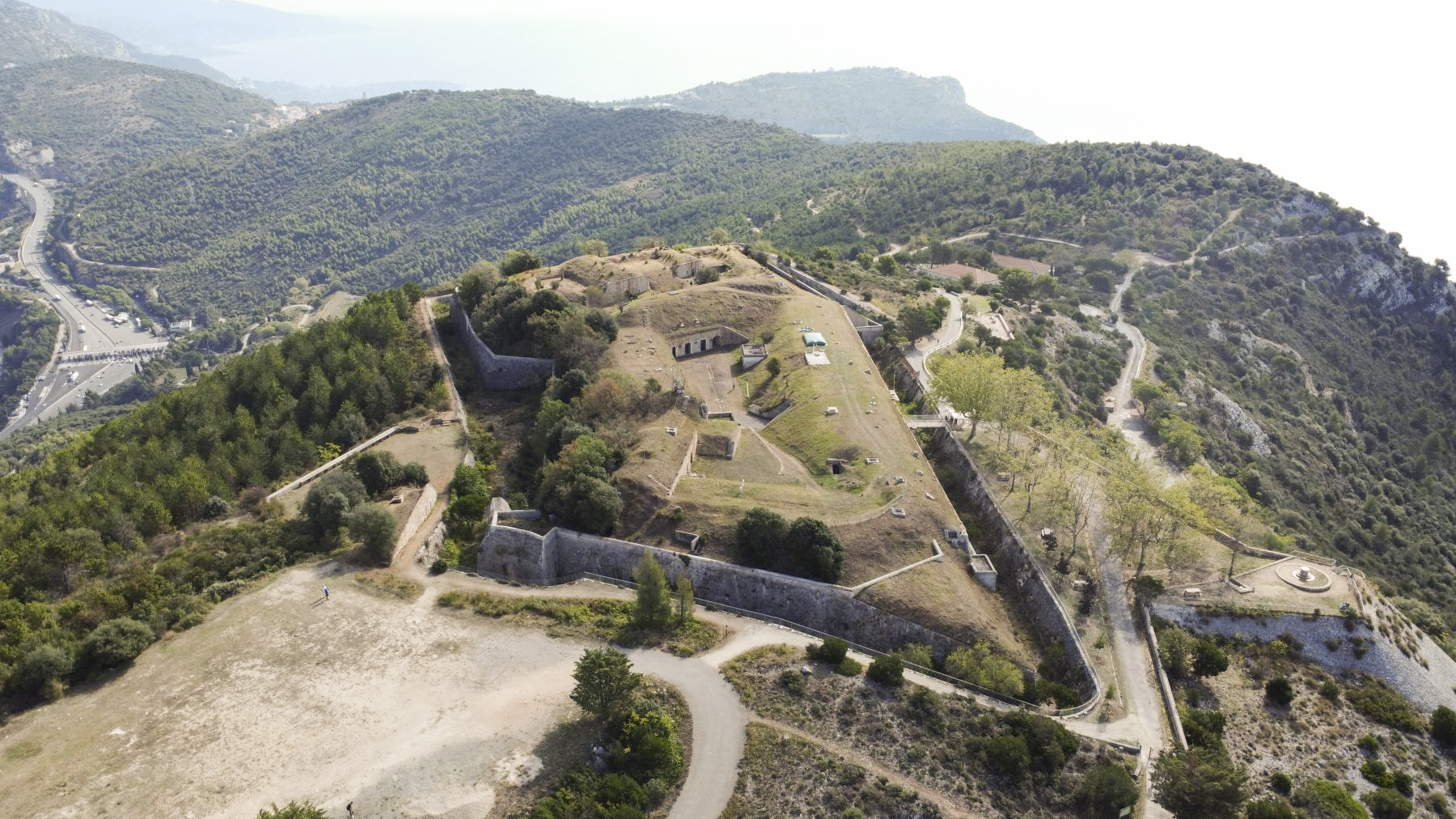 Ligne Maginot - FORT DE LA REVERE - (Casernement) - Fort de la Revère