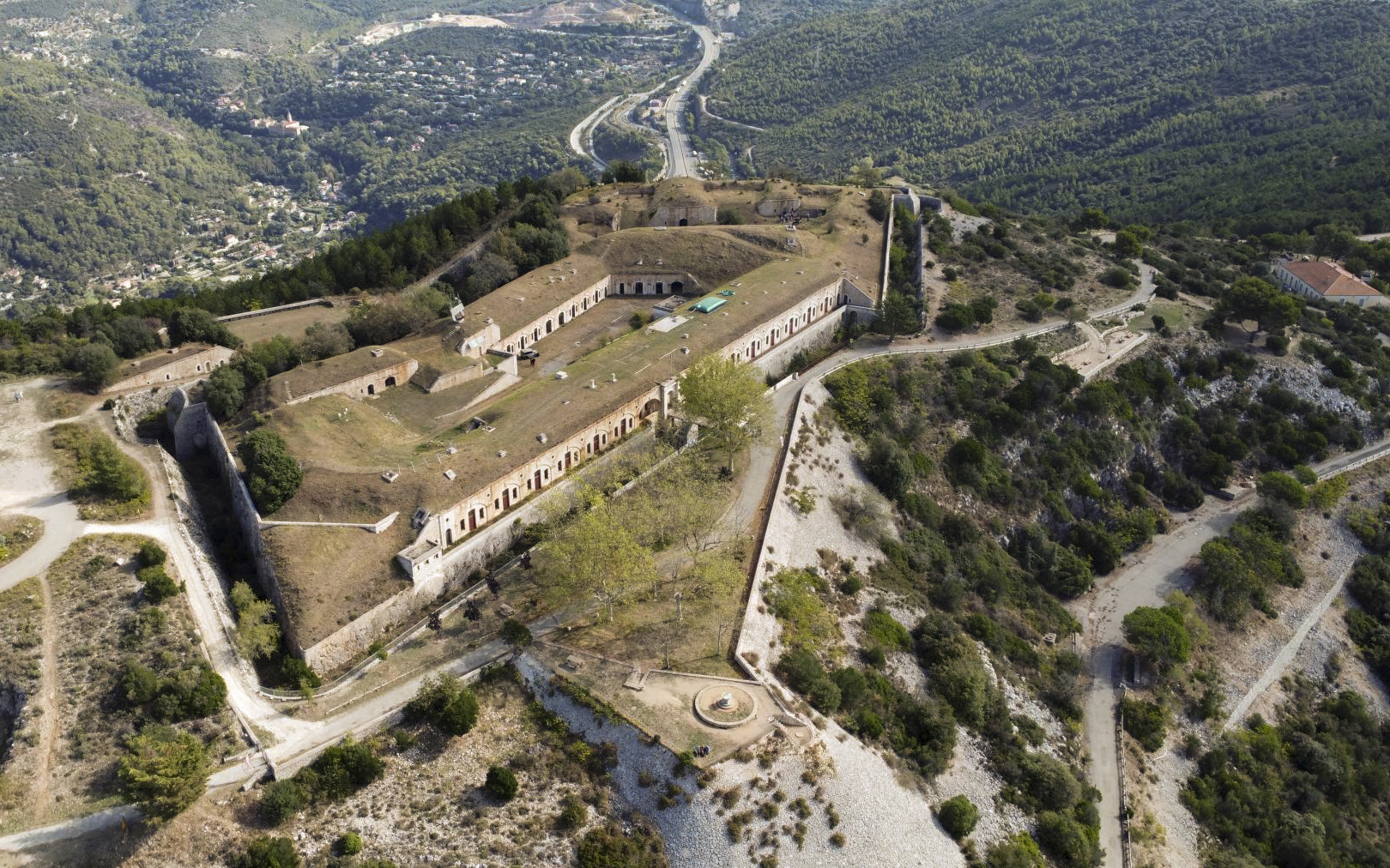 Ligne Maginot - FORT DE LA REVERE - (Casernement) - Fort de la Revère