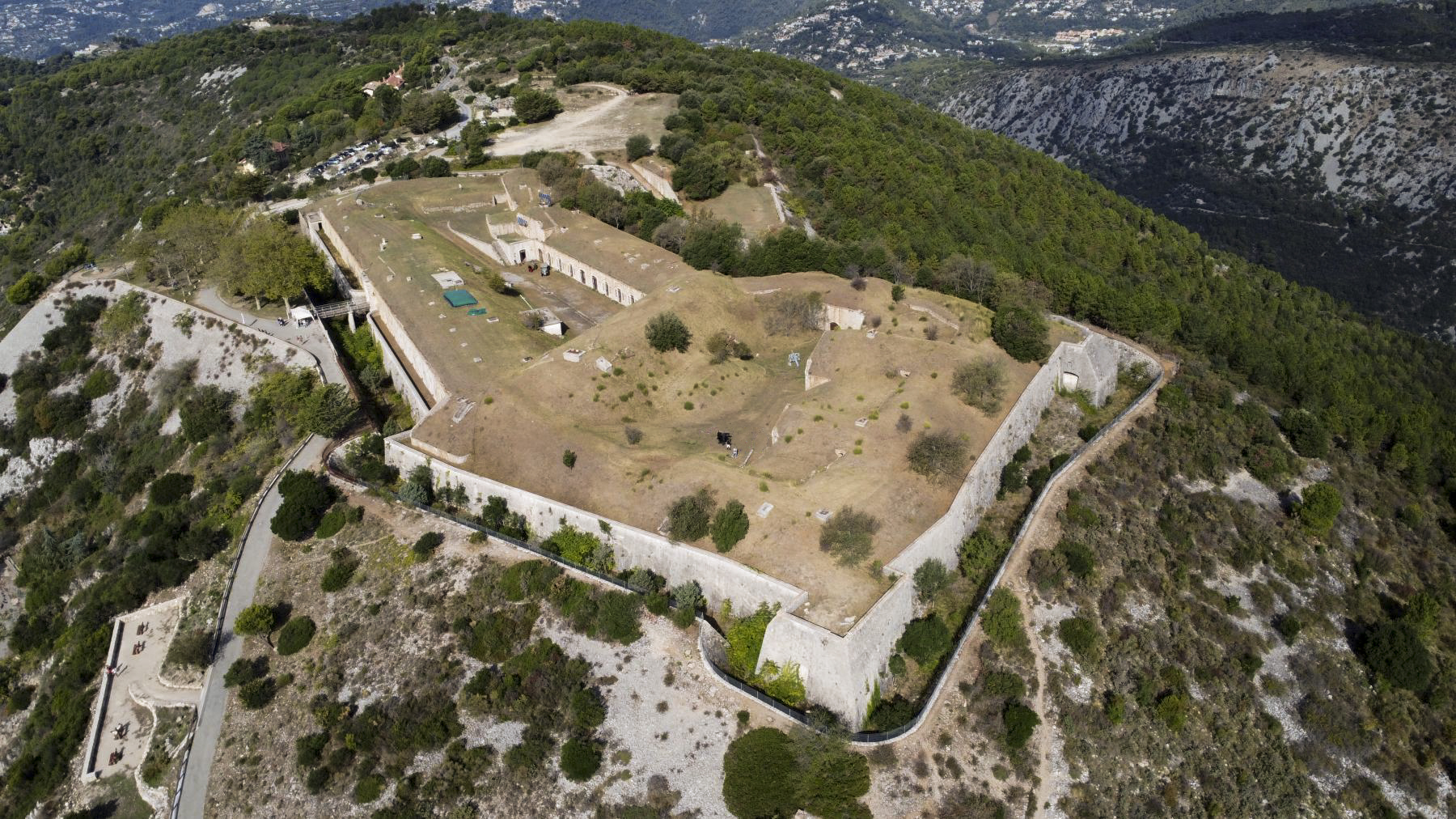 Ligne Maginot - FORT DE LA REVERE - (Casernement) - Fort de la Revère