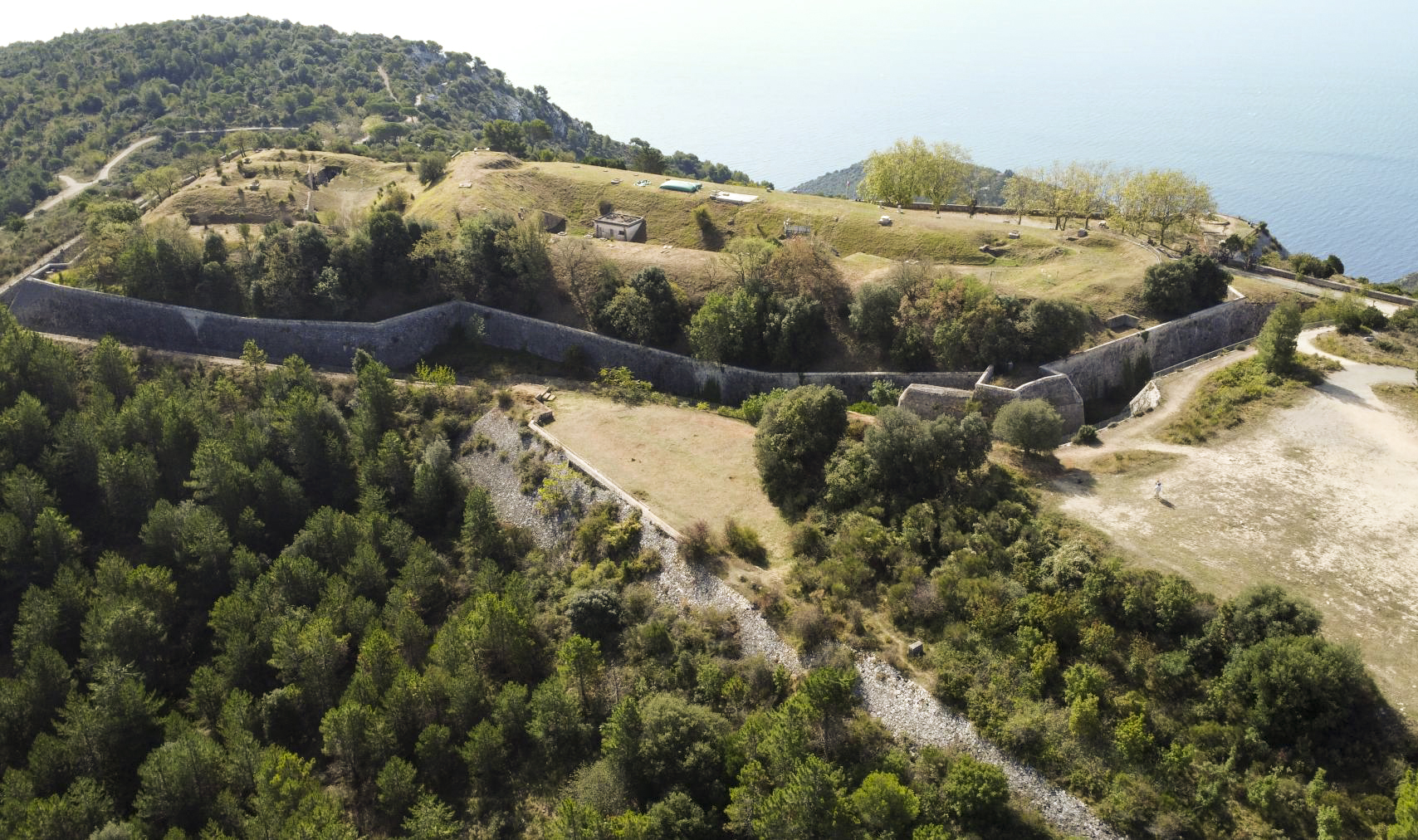 Ligne Maginot - FORT DE LA REVERE - (Casernement) - Fort de la Revère