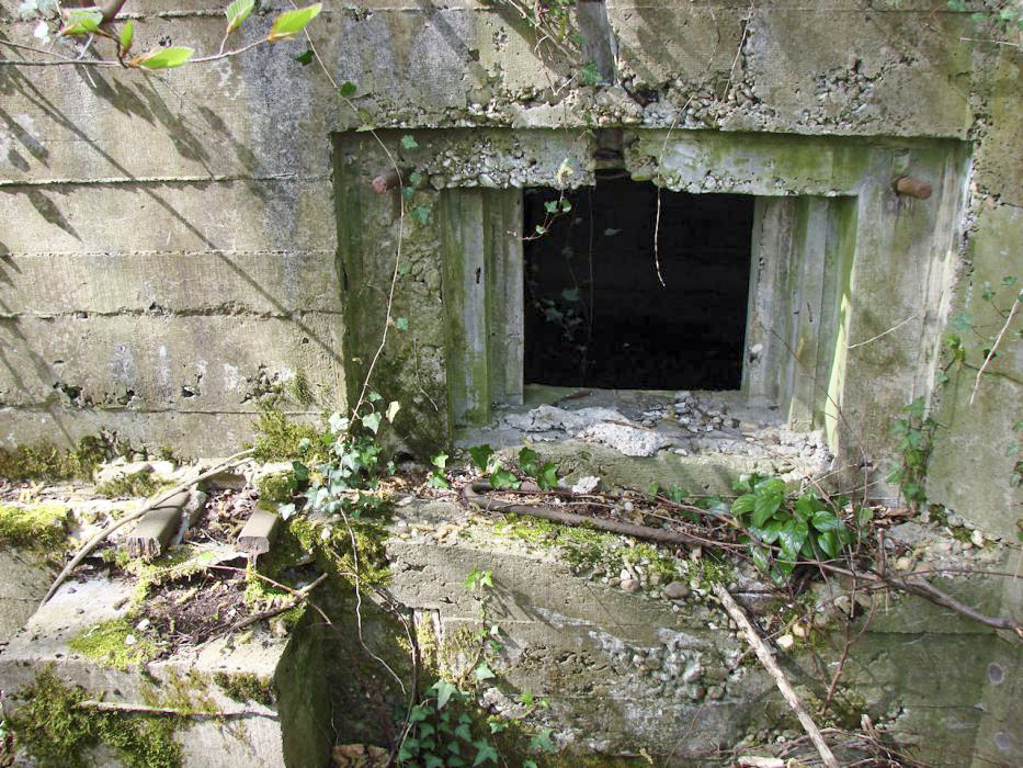 Ligne Maginot - CB150 - HASDORFEROD NORD - (Blockhaus pour arme infanterie) - Créneau de l'arme principale.