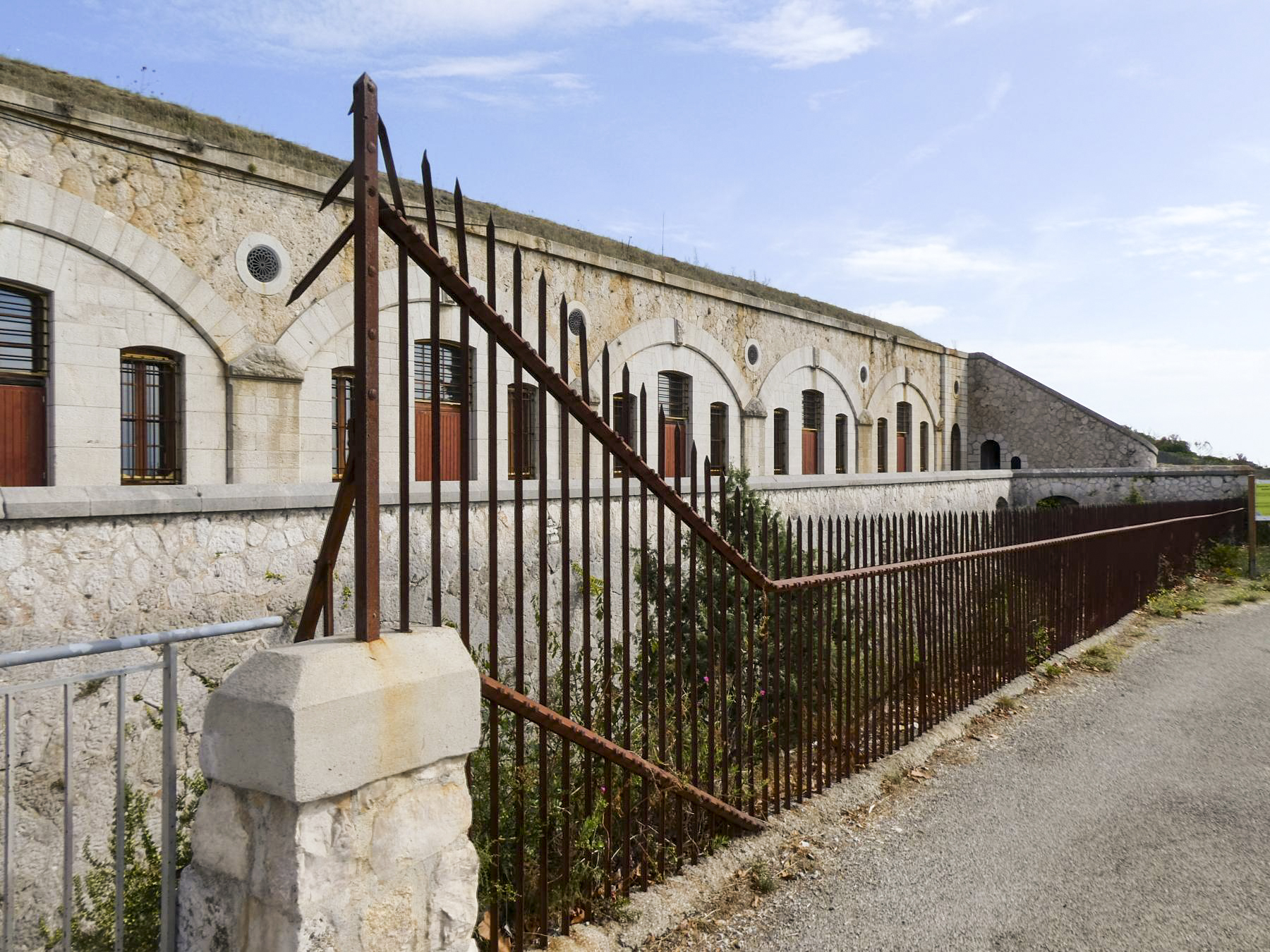 Ligne Maginot - FORT DE LA REVERE - (Casernement) - 