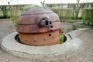 Ligne Maginot - T3 (TD N° 507) - (Cuve pour arme d'infanterie) - La tourelle dans son encuvement