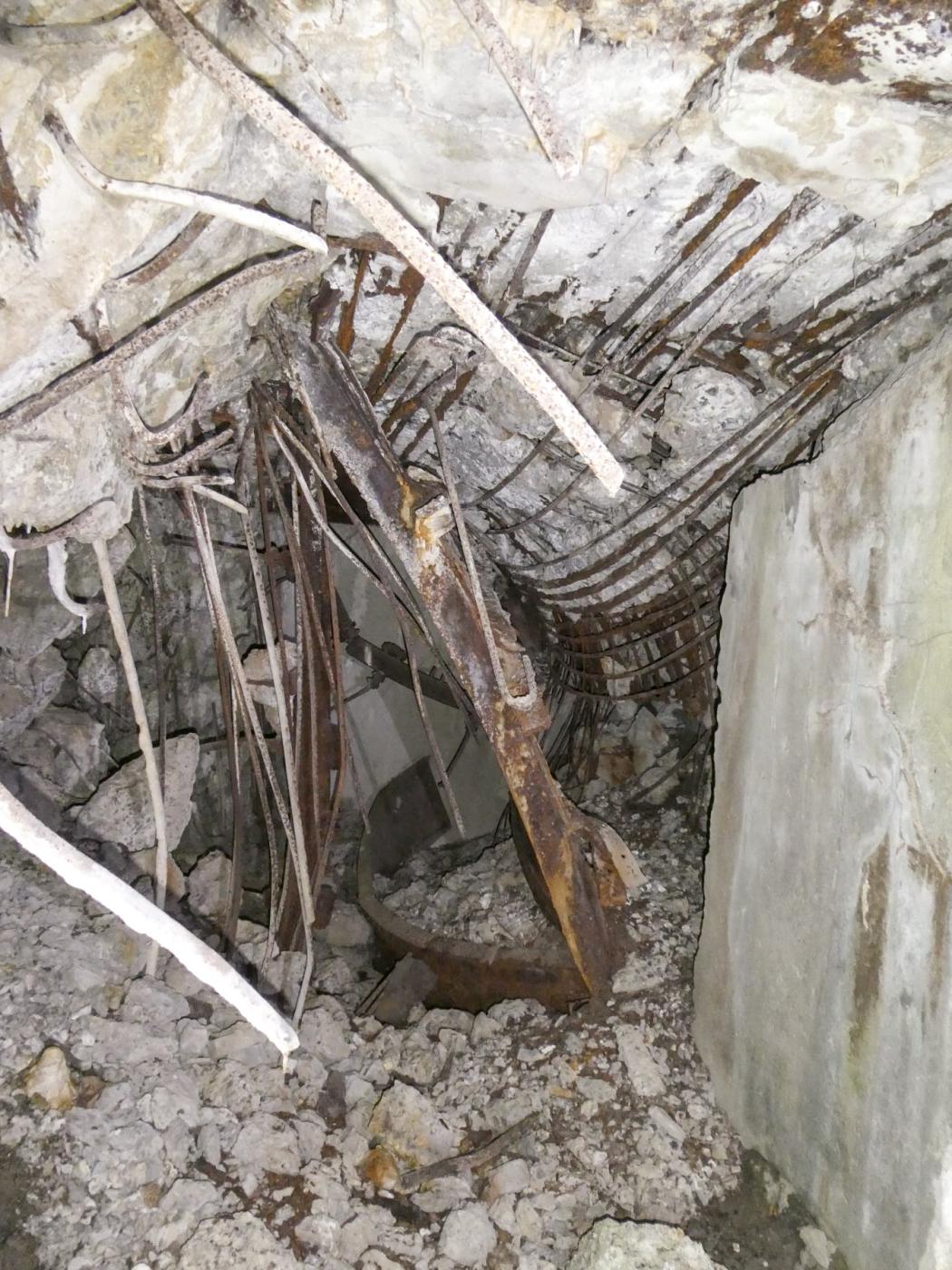 Ligne Maginot - FORT DE MAULDE OUEST - (Casemate d'artillerie) - 