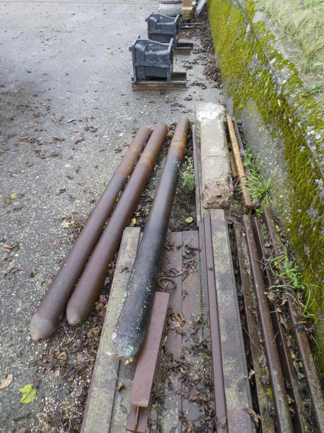 Ligne Maginot - Obstacles antichar passifs de la ligne Maginot - Des idées aux réalisations - Tubes antichar