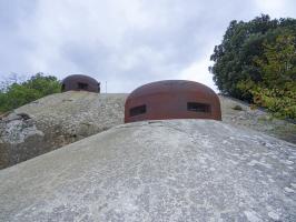 Ligne Maginot - MONT AGEL EST - (Observatoire d'artillerie) - Les cloches.
Photo prise lors d'une visite officielle en 09-2016