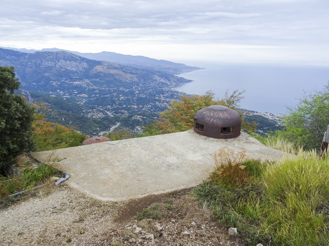 Ligne Maginot - MONT AGEL EST - BLOC 8 - (Observatoire d'artillerie) - Les cloches et leur joli paysage.
