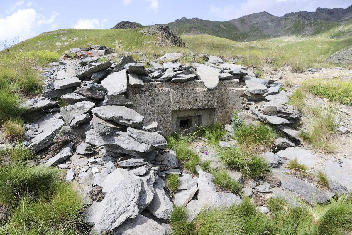 Ligne Maginot - COTE 2415 - (Blockhaus pour arme infanterie) - Créneau sud