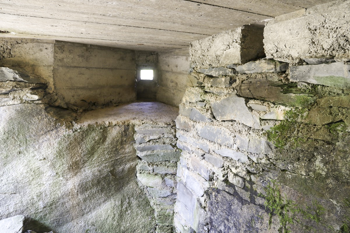 Ligne Maginot - COTE 2415 - (Blockhaus pour arme infanterie) - Créneau nord