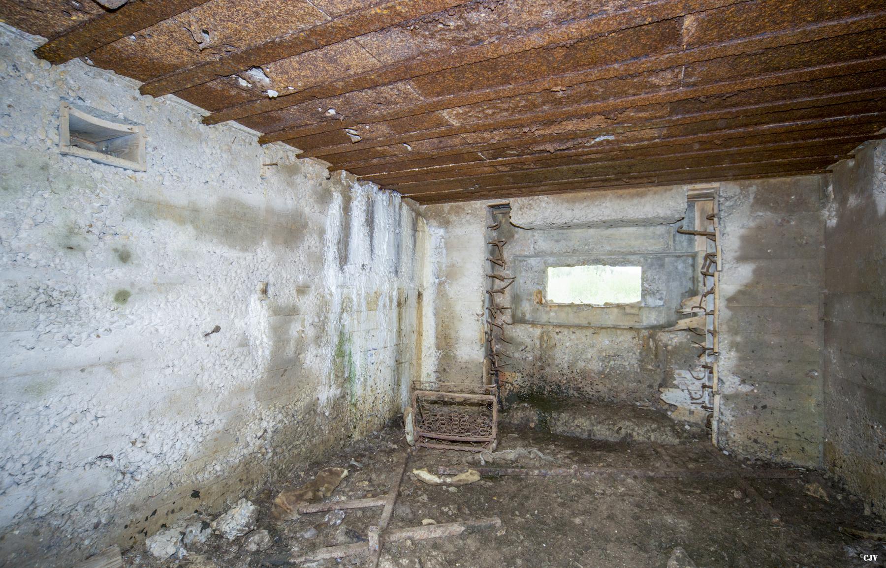 Ligne Maginot - DB241 - (Blockhaus pour canon) - L'intérieur