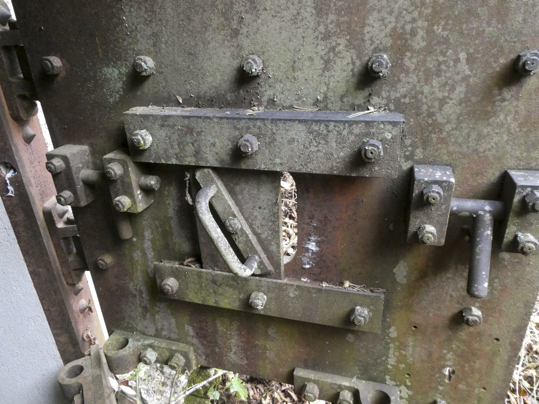 Ligne Maginot - O16 - SAINT OUEN SUD - (Casemate d'infanterie - Simple) - Créneau FM sur porte type AP2