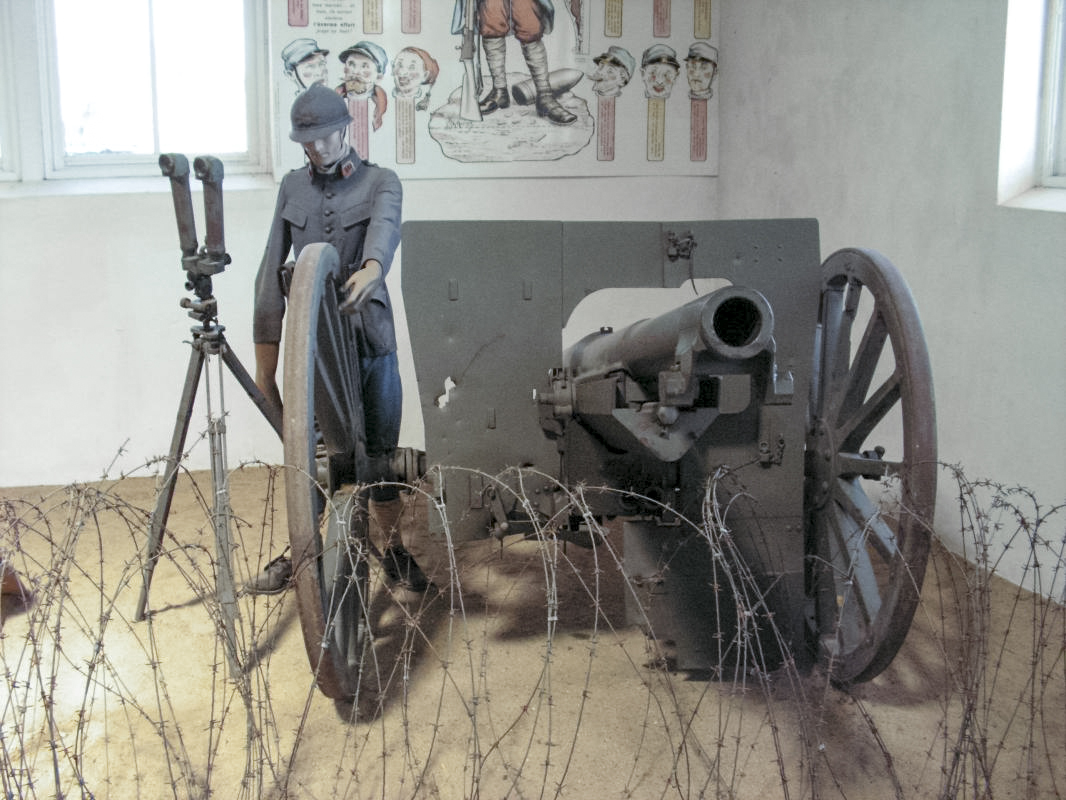 Ligne Maginot - Matériel de 75 mle 1897 - Musée des Blindés (Saumur)