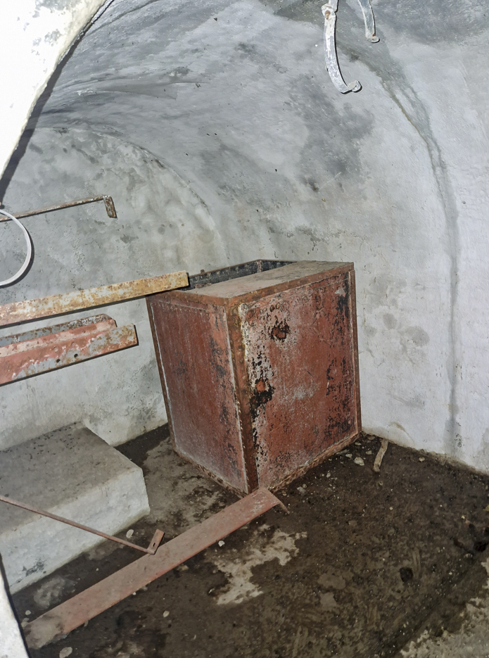 Ligne Maginot - CASTEL VIEIL - (Ouvrage d'infanterie) - Bloc 1
Alvéole pour le système de ventilation manuel