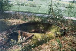 Ligne Maginot - BT45 - (Cuve pour arme d'infanterie) - L'emplacement bétonné pour la tourelle démontable