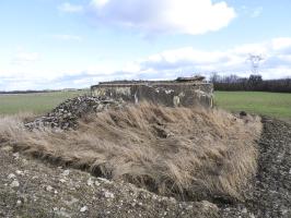 Ligne Maginot - AB17 - SCHOENERHOFF - (Blockhaus pour canon) - La façade ou se trouve l'entrée des hommes.