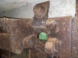 Ligne Maginot - KOHLFELD - (Blockhaus pour canon) - Créneau de défense rapprochée (volet ouvert)