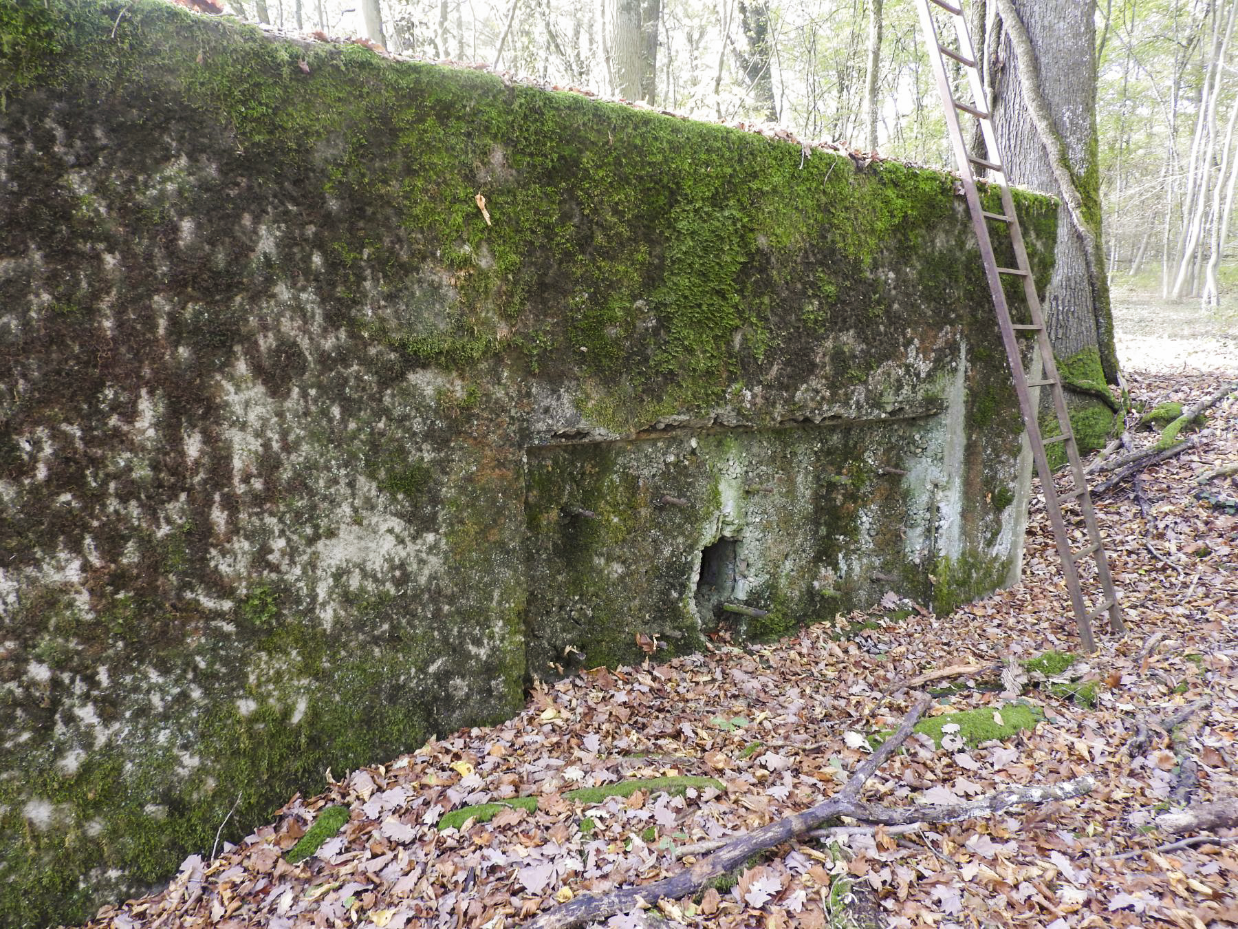 Ligne Maginot - BB35 - (Blockhaus pour arme infanterie) - Une réservation pour un créneau ou une ventilation.