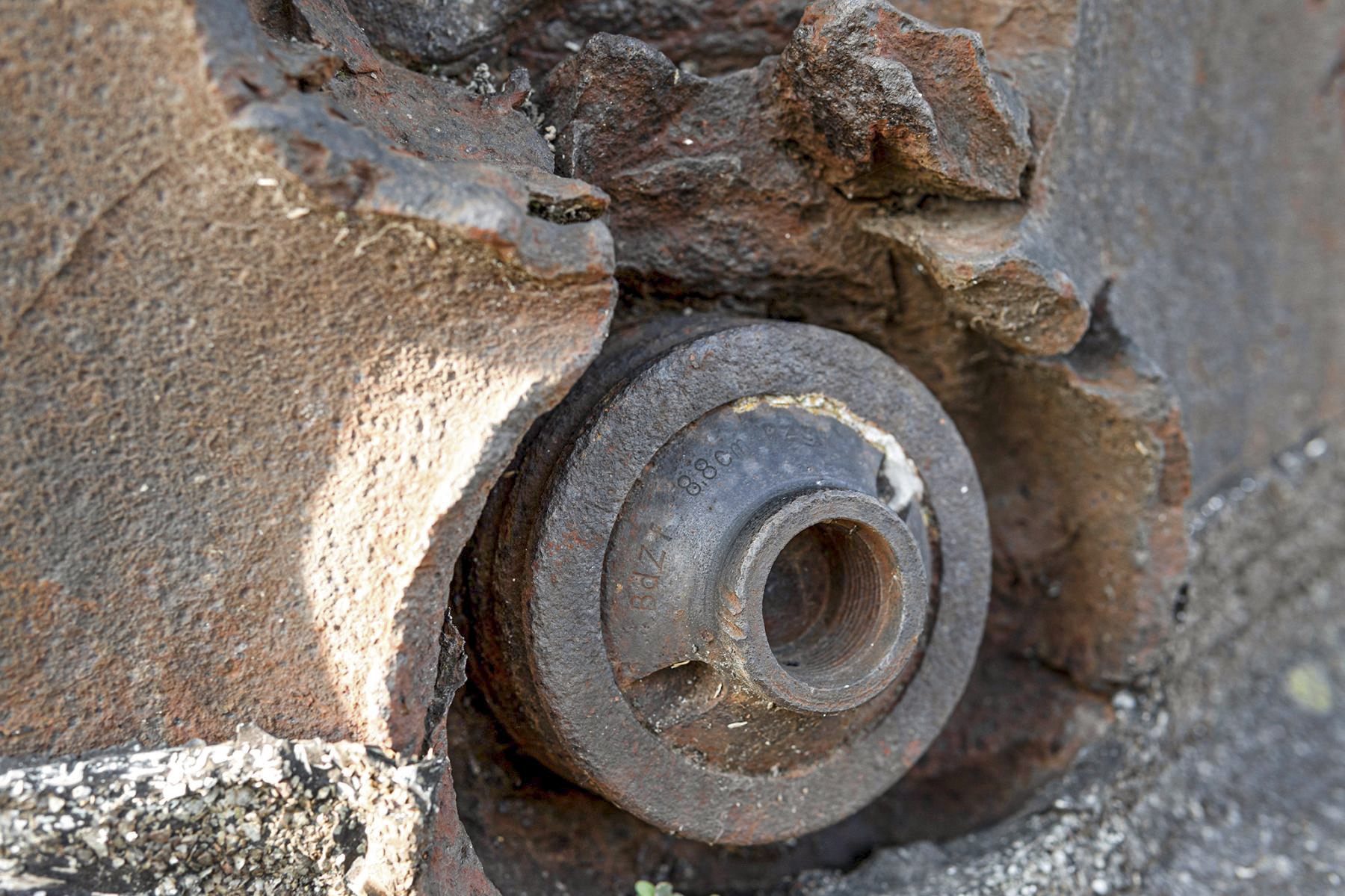 Ligne Maginot - 35/3 - MARCKOLSHEIM SUD - (Casemate d'infanterie - Double) - Cloche GFM, impacts de 88 mm