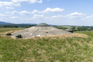 Ligne Maginot - SCHOENENBOURG - (Ouvrage d'artillerie) - Bloc 2
Tourelle de mitrailleuses et cloche GFM