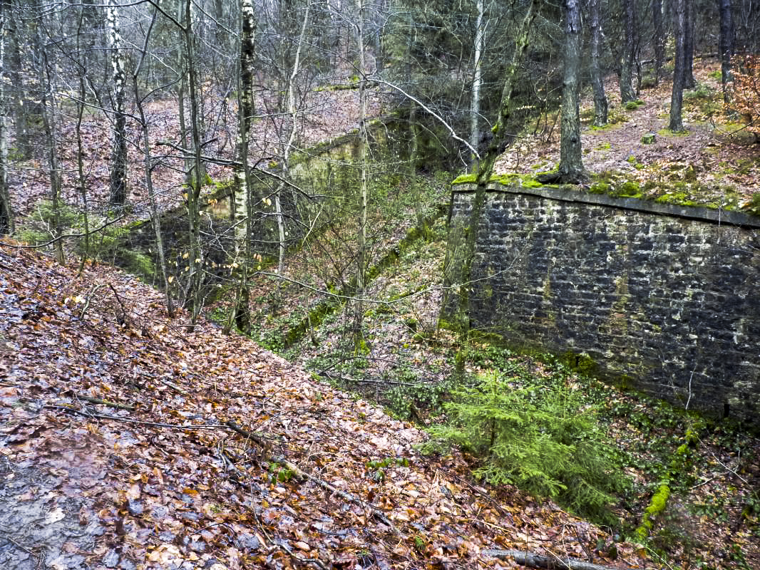 Ligne Maginot - HOCHWALD (FOSSé ANTICHAR DU) - (Obstacle antichar) - Fossé antichar au niveau de la casemate C2